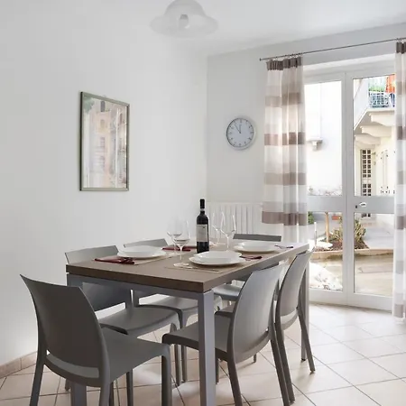 Umberto Apartment Rodello